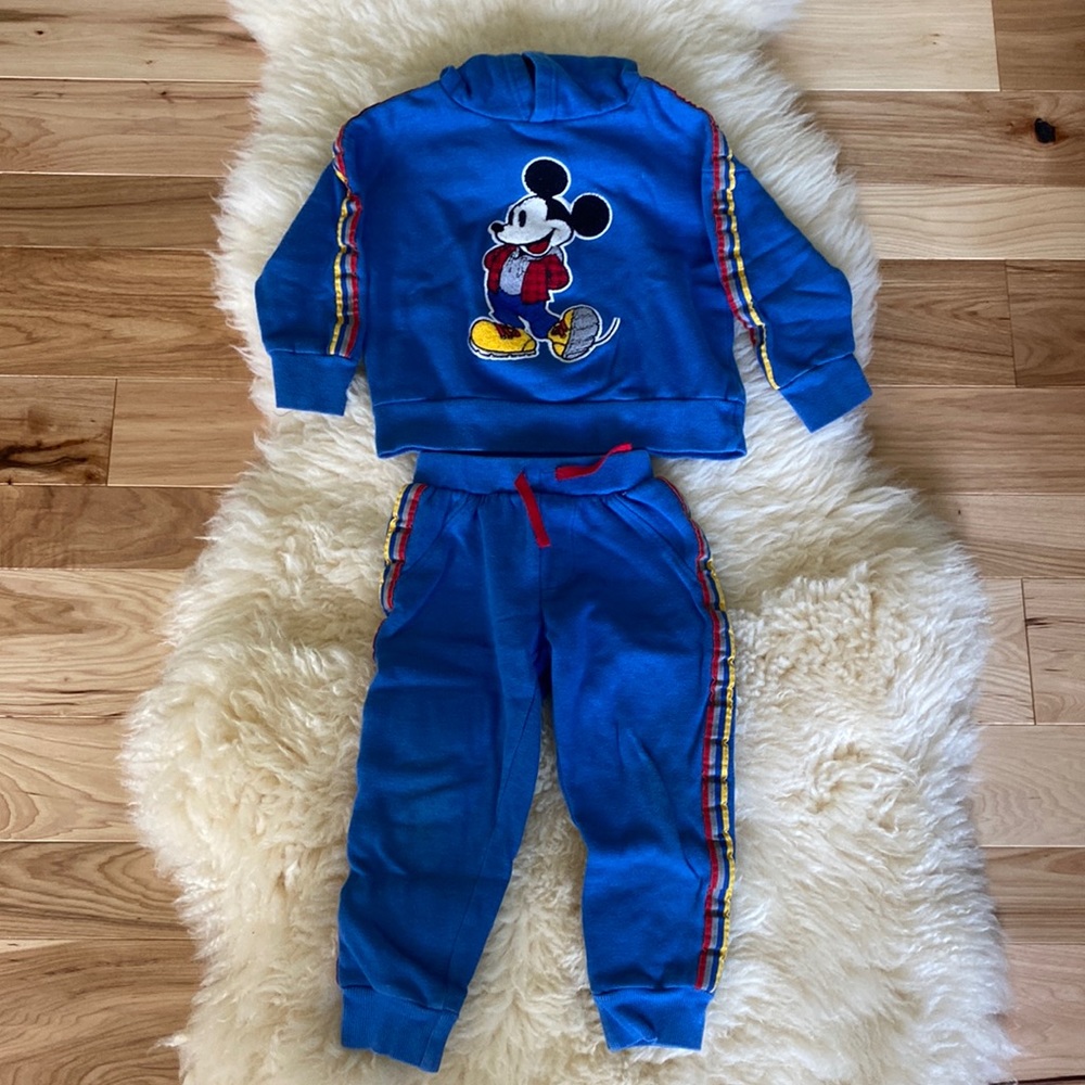 Mikey Mouse 3T Sweatsuit little kid hoodie Disney Joggers